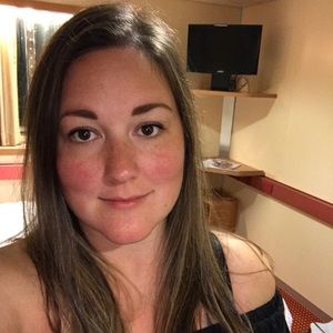 Meet your Posher, Angela